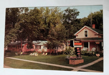 Load image into Gallery viewer, Auerbach's Shady Lawn Motor Court Superior St Wisconsin Dells 1950's - TulipStuff