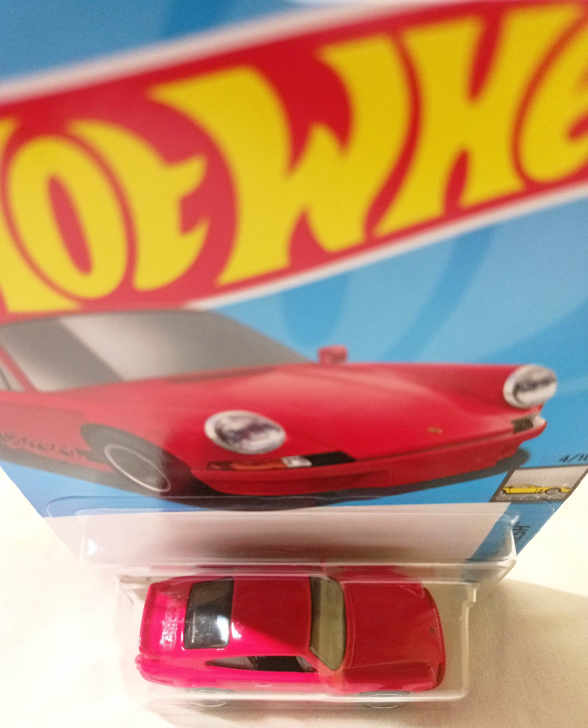 Hot Wheels 2024 Factory Fresh Series Porsche 911 Carrera RS 2.7 - TulipStuff