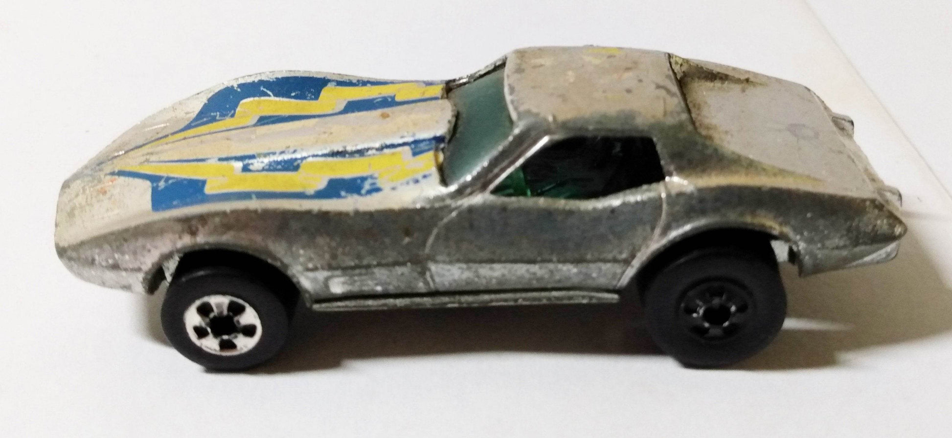 Hot Wheels 9206 Super Chromes Corvette Stingray Hong Kong 1977 bw - TulipStuff