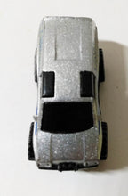 Load image into Gallery viewer, Hot Wheels #7530 Trailbusters Tall Ryder 4WD Minivan CT 1987 - TulipStuff
