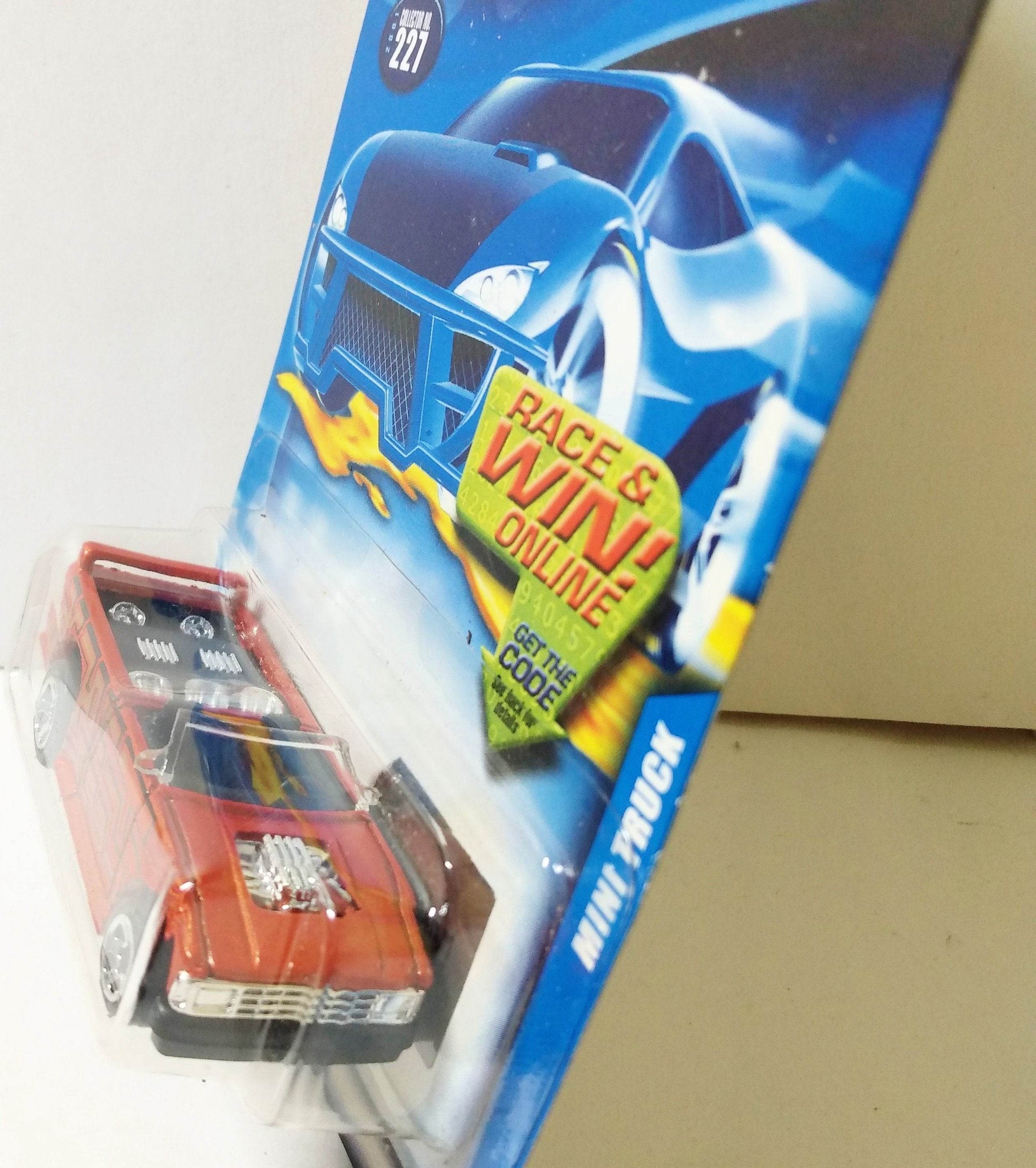 Hot Wheels 2001 Collector #227 Mini Truck 5sp - TulipStuff