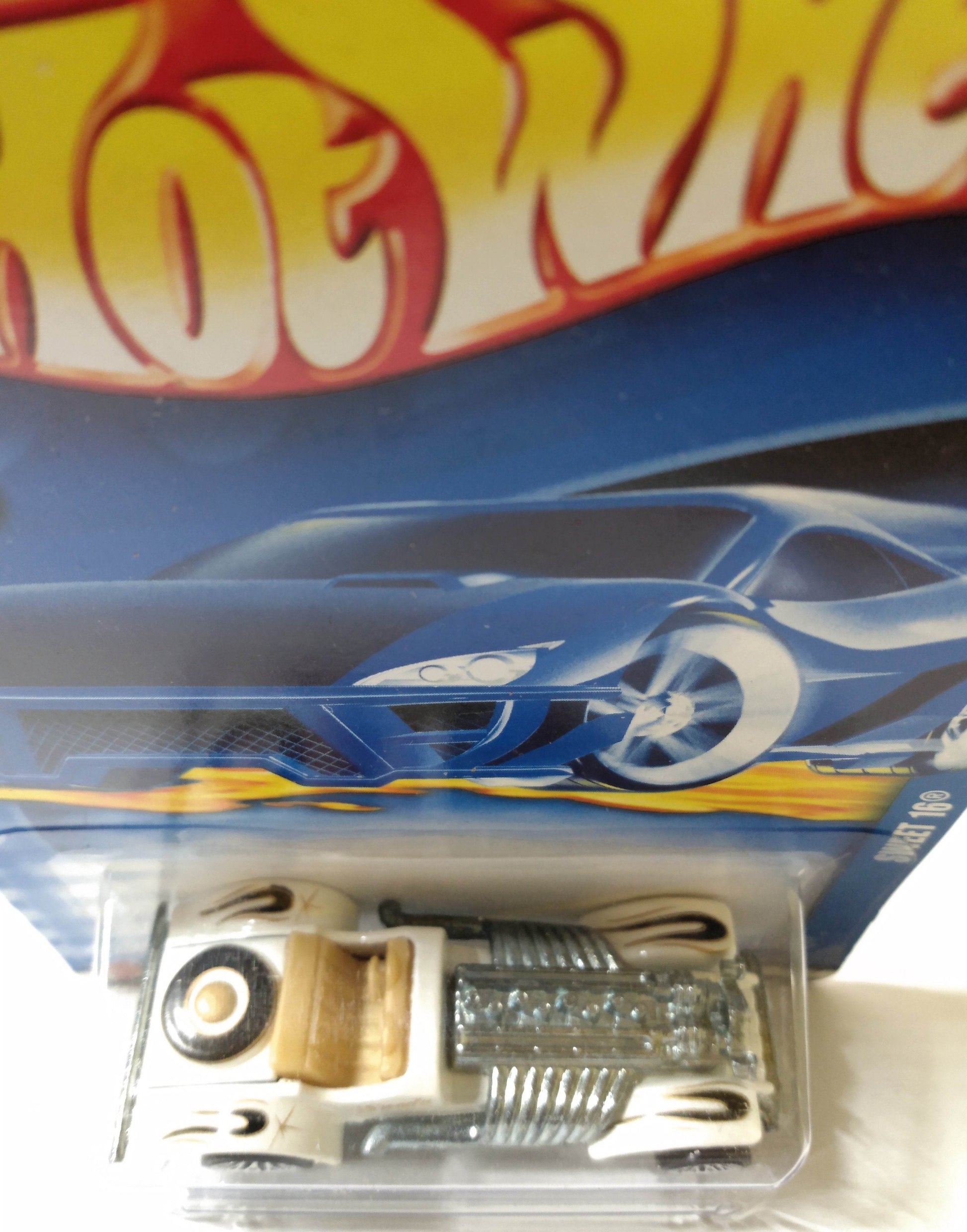 Hot Wheels 2002 Collector #129 Sweet 16 Convertible Roadster - TulipStuff