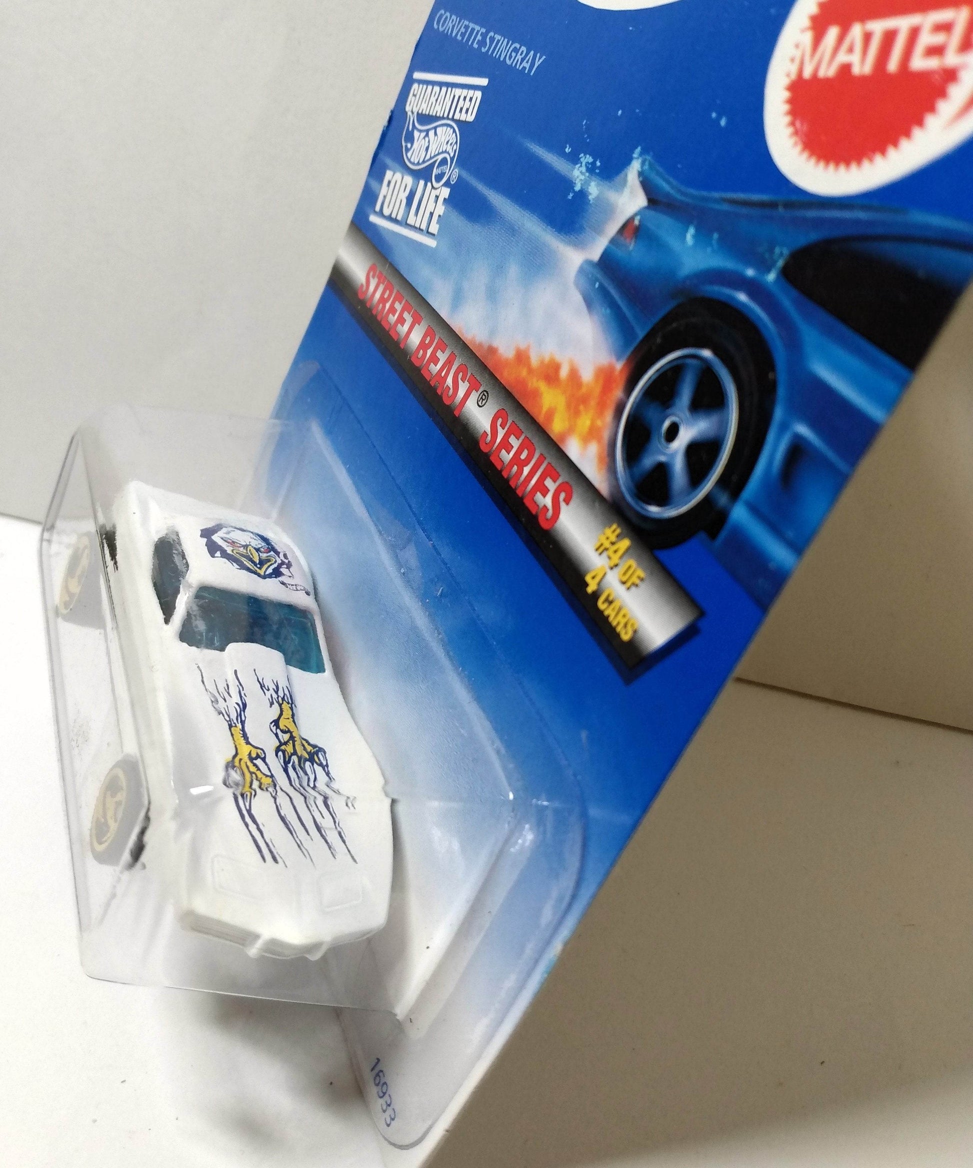Hot Wheels Street Beast Chevrolet Corvette Stingray Collector #560 - TulipStuff