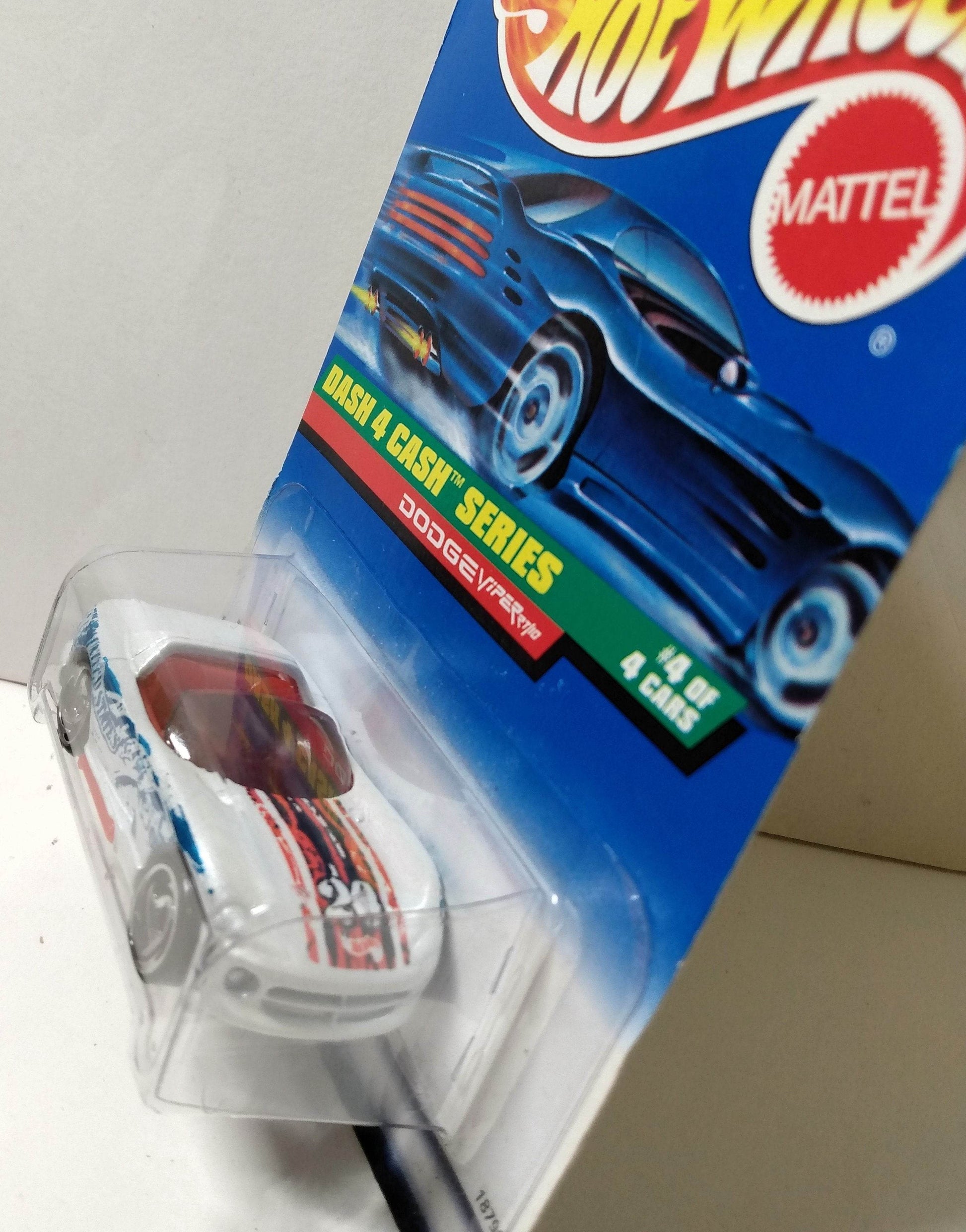 Hot Wheels Dash 4 Cash Series Collector #724 Dodge Viper RT/10 1997 - TulipStuff