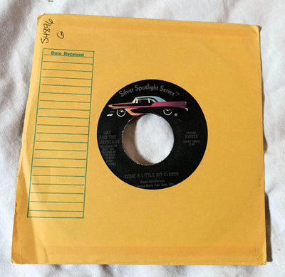 Jay And The Americans She Cried / Come A Little Bit Closer 7" Vinyl 1973 - TulipStuff