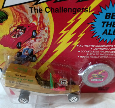 Johnny Lightning Commemorative Ltd Ed Movin Van Christmas Is For Kids '95 Gold - TulipStuff