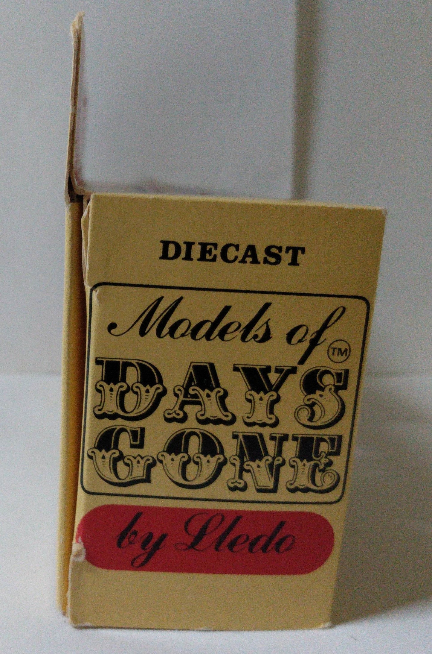 Lledo Days Gone DG11 Horse Drawn Van Abels East Anglia England 1985 - TulipStuff