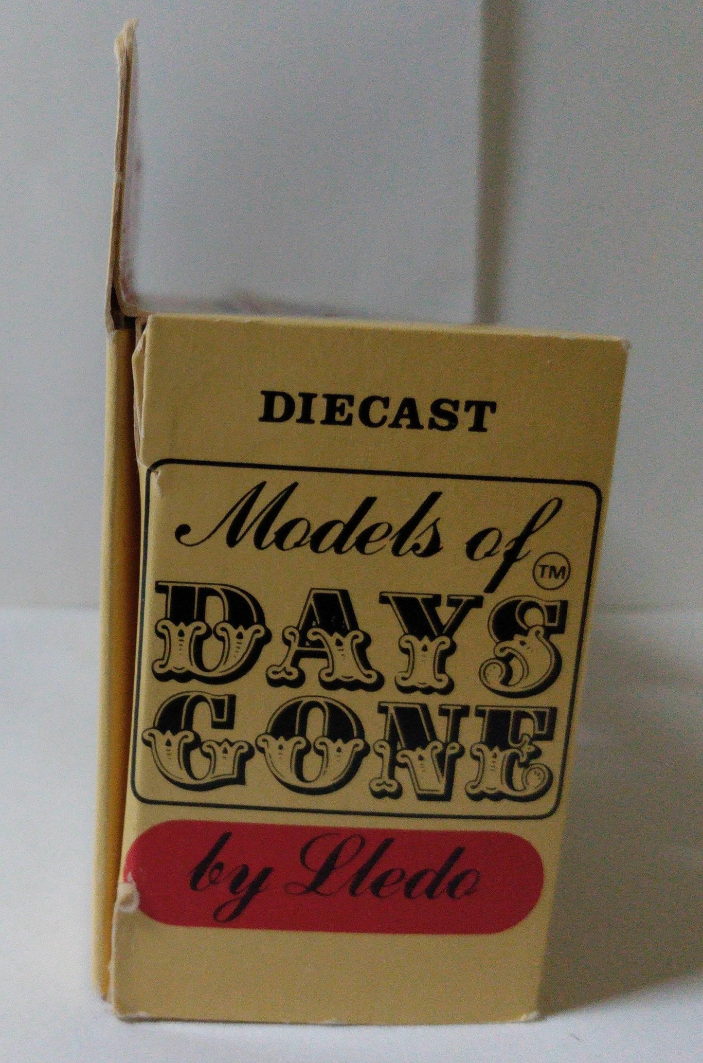 Lledo Days Gone DG11 Horse Drawn Van Abels East Anglia England 1985 - TulipStuff