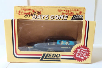 Lledo Days Gone DG30 1939 Chevrolet Panel Van Hershey's Kisses - TulipStuff