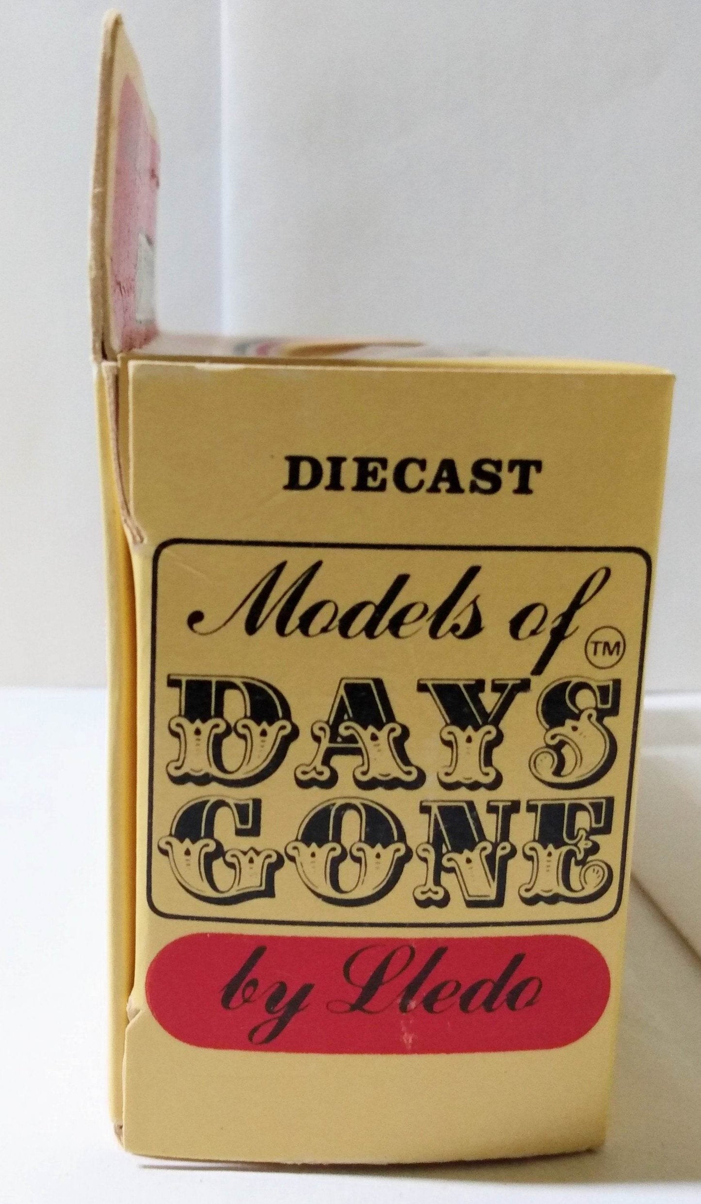 Lledo DG10 Brighton Belle 1935 Dennis Coach Bus Chrome Grille England - TulipStuff