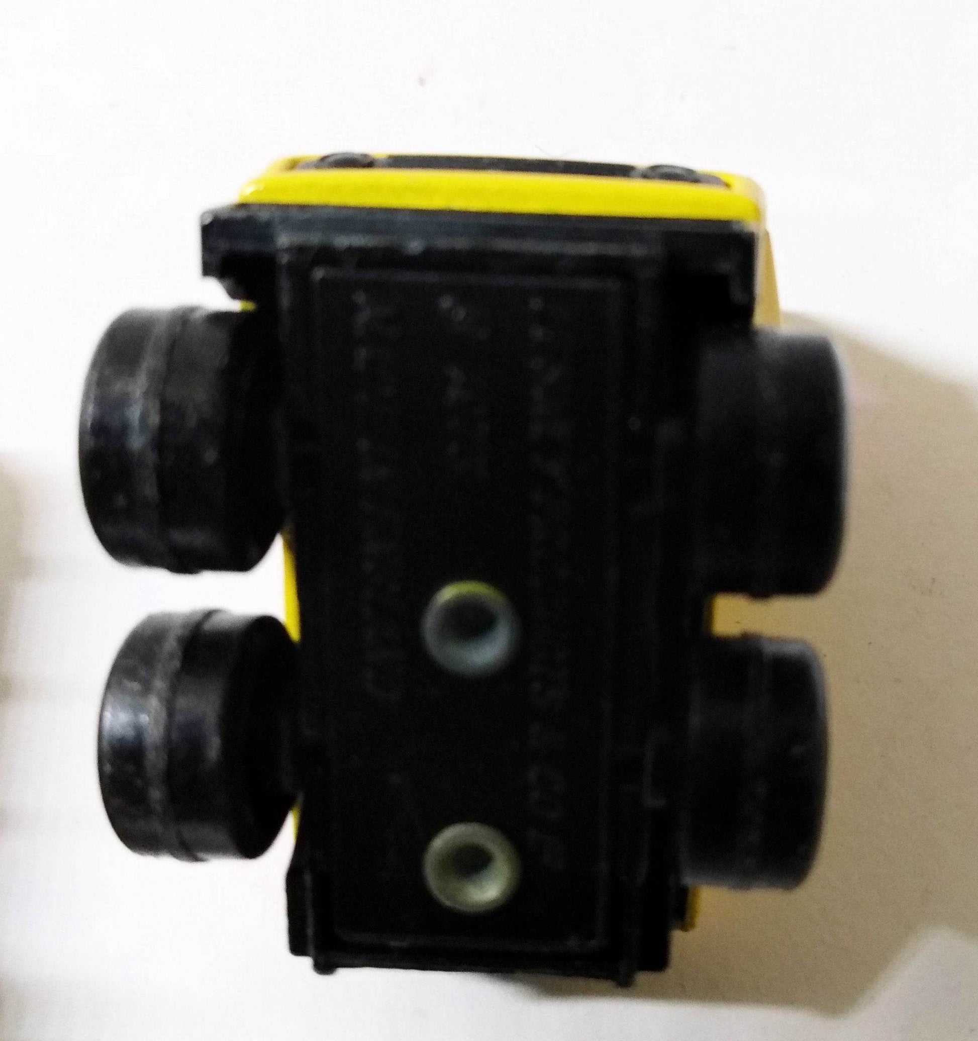 Lesney Matchbox 50 Articulated Truck Superfast England 1973 - TulipStuff