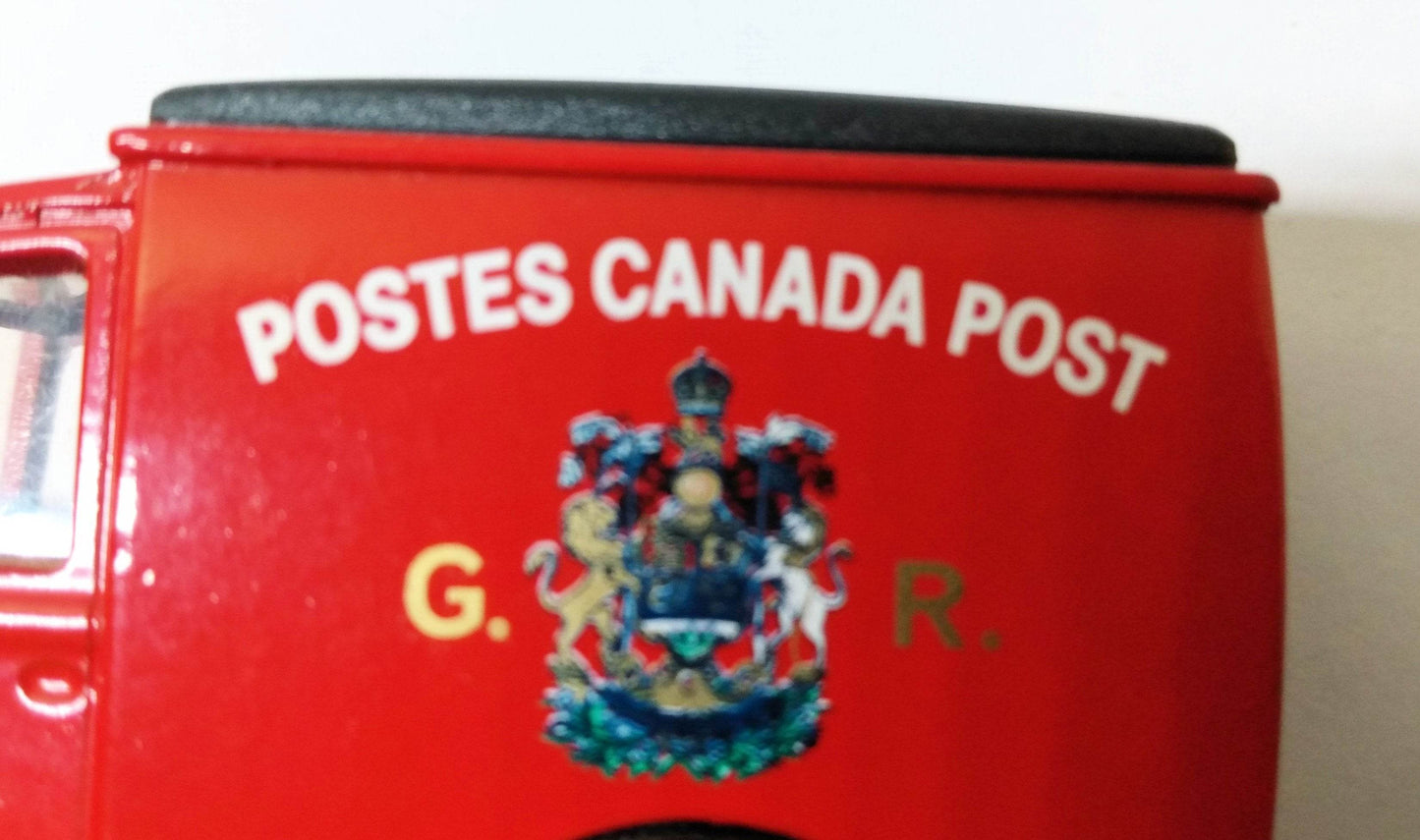 Matchbox Models of Yesteryear Y22  Canada Post Ford Model A Van - TulipStuff