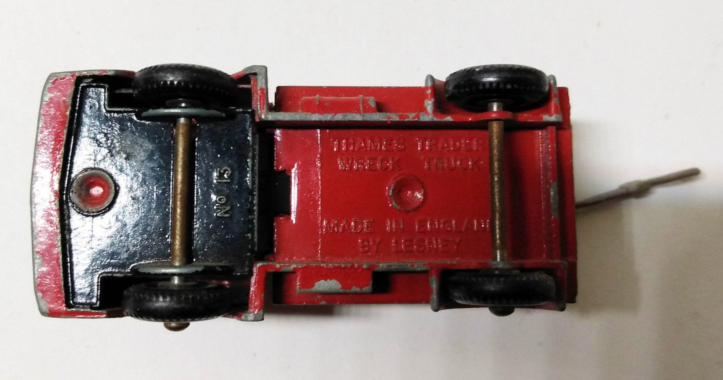 Lesney Matchbox 13 Ford Thames Trader Wreck Truck England 1961 - TulipStuff