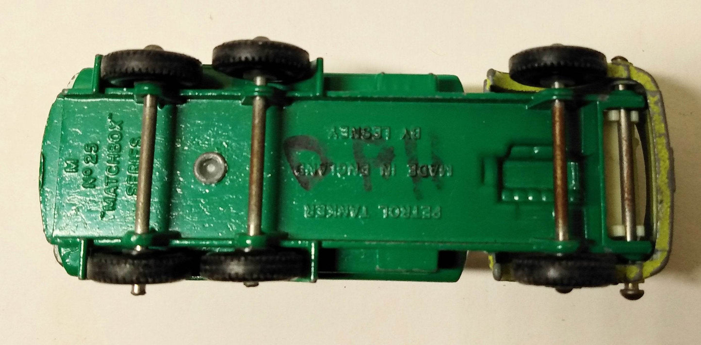 Lesney Matchbox 25 BP Bedford Petrol Tanker 1964 England - TulipStuff