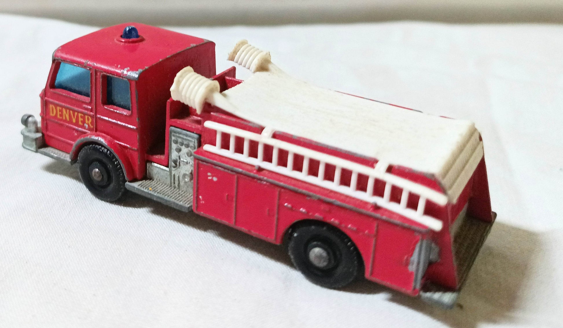 Lesney Matchbox 29 Fire Pumper Truck Diecast 1966 England - TulipStuff