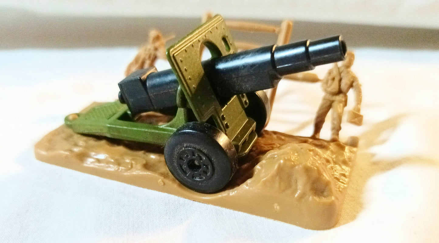 Lesney Matchbox 32 Field Gun w/Soldiers Diorama England 1978 - TulipStuff