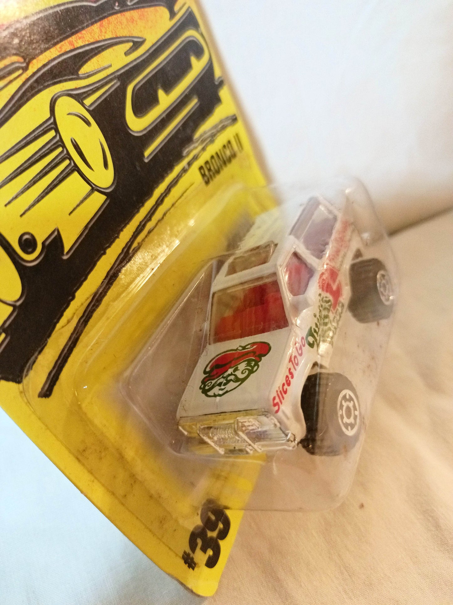 Matchbox #39 Ford Bronco II Luigi's Pizza Slices To Go Superfast 1997 - TulipStuff