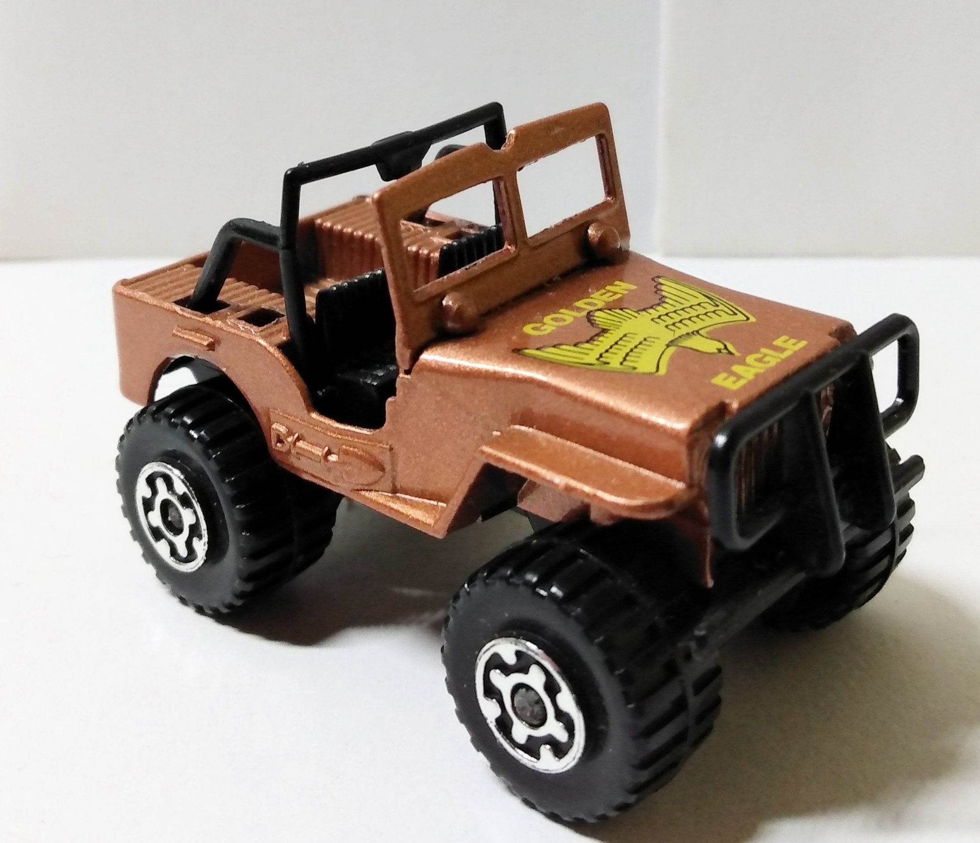 Lesney Matchbox no. 5 4x4 Jeep Off-Road Golden Eagle England 1981 - TulipStuff
