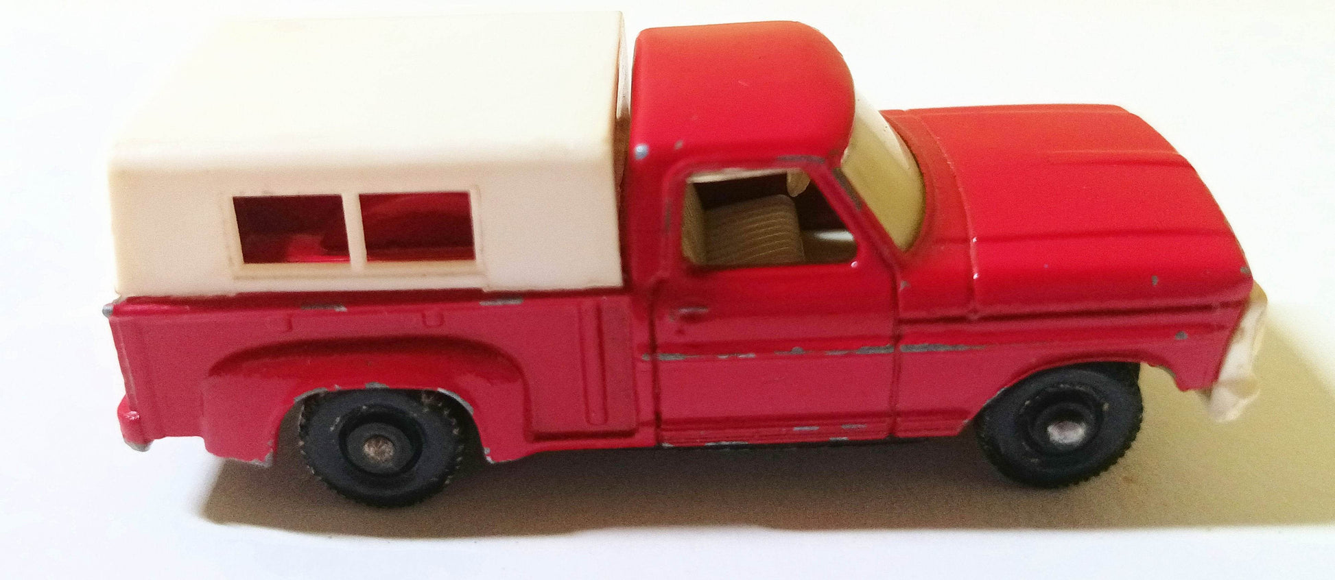 Lesney Matchbox 6 Ford Pick-up Truck England 1968 White Grille - TulipStuff