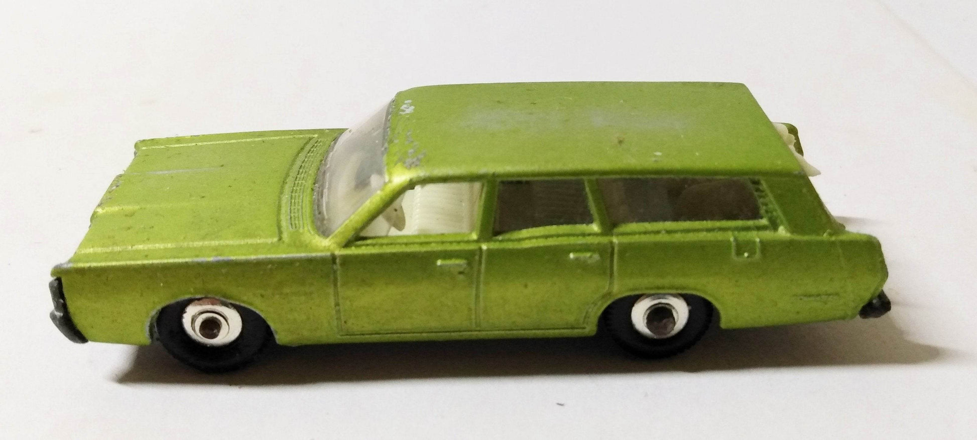 Lesney Matchbox no. 73 1968 Mercury Commuter Station Wagon England - TulipStuff