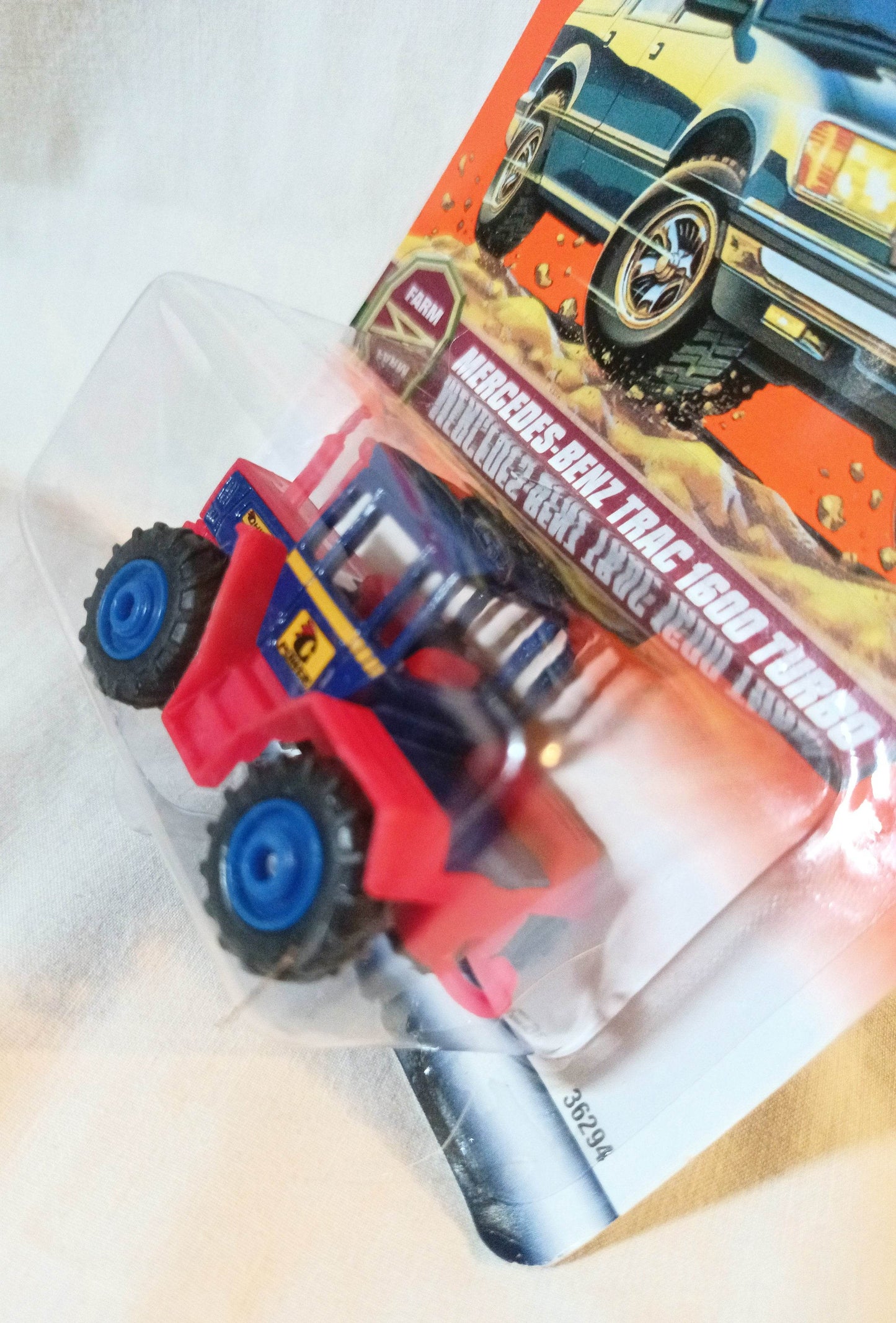 Matchbox #90 Farm Series Mercedes-Benz Trac 1600 Turbo Tractor 1999 - TulipStuff