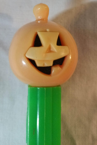 Pez Jack-O-Lantern Pumpkin Candy Dispenser Austria 1981 No Feet - TulipStuff