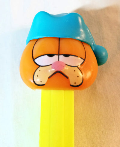 Pez Sleepy Garfield with Nightcap Candy Dispenser Hungary 1998 - TulipStuff
