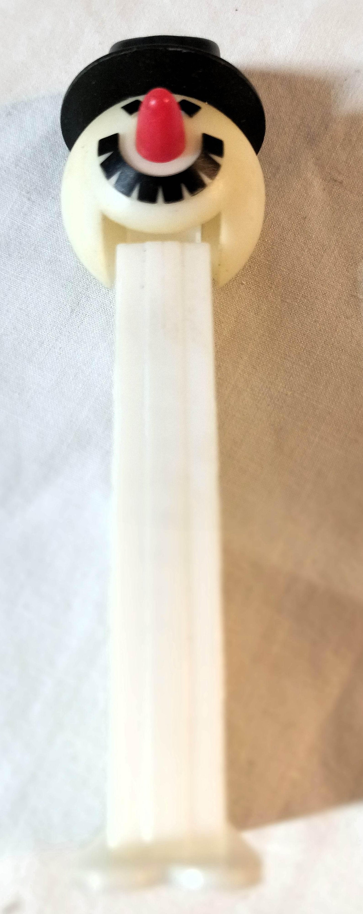 Pez Snowman B Candy Dispenser Slovenia Early 1990's - TulipStuff