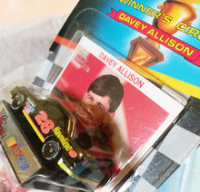 Load image into Gallery viewer, Racing Champions 1992 Collector's Edition Daytona 500 3-Car Set NASCAR - TulipStuff