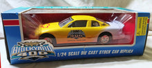 Load image into Gallery viewer, Racing Champions Brickyard 400 1997 Official Pace Car Monte Carlo 1:24 - TulipStuff