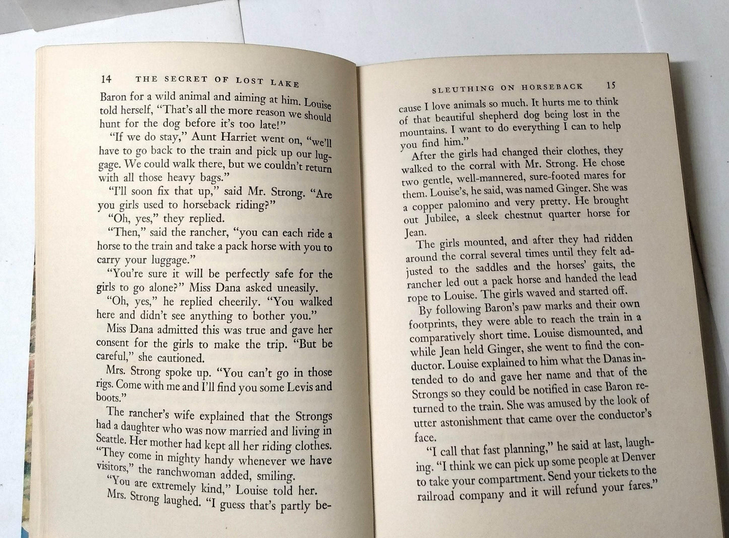 The Secret Of Lost Lake Dana Girls Mystery #24 Carolyn Keene 1963 - TulipStuff