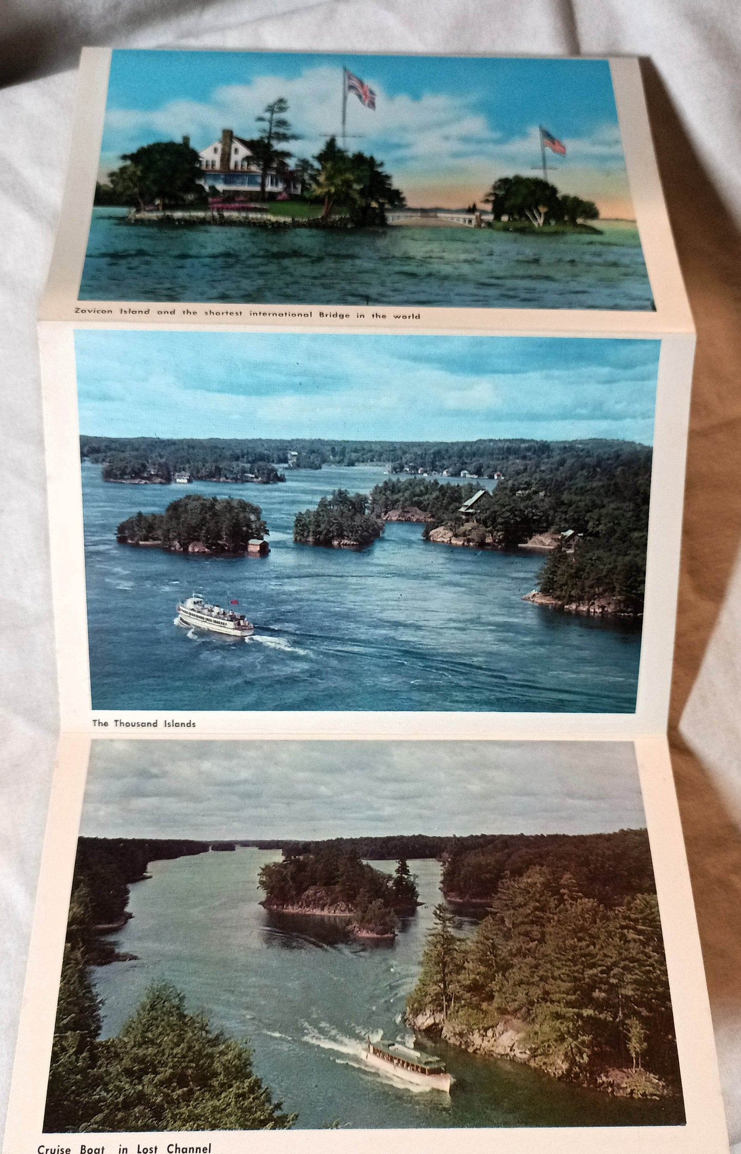 Greetings From Thousand Islands Ontario Late 1950s Postcard Booklet - TulipStuff