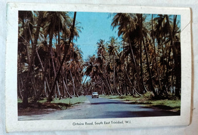 Trinidad Land Of The Humming Bird Late 1950s Postcard Booklet 13 views - TulipStuff