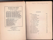 Load image into Gallery viewer, The Hardy Boys Footprints Under The Window Franklin W Dixon 1933 - TulipStuff