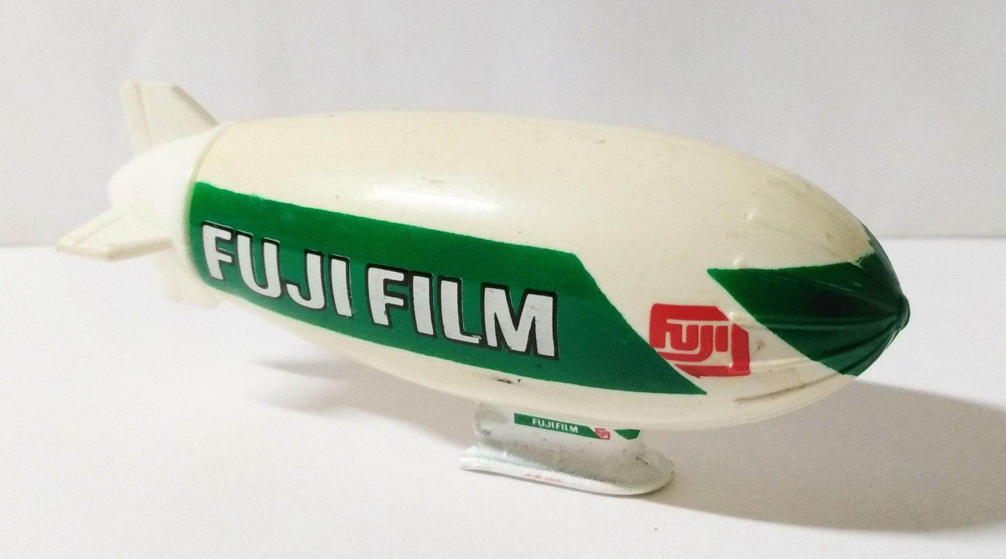 Hot Wheels no. 12341 Fuji Film Blimp #249 1994 - TulipStuff