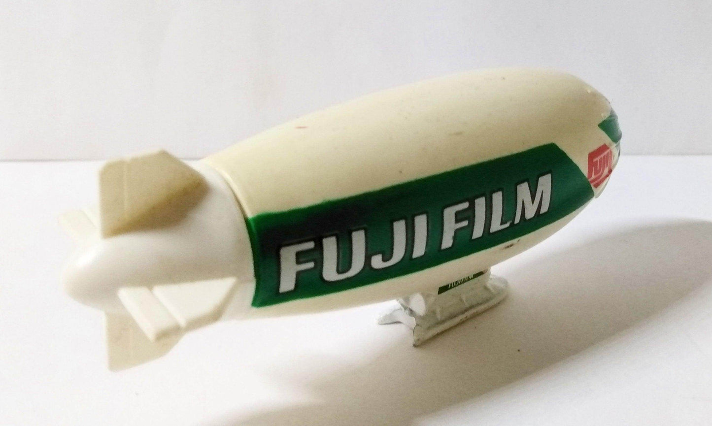 Hot Wheels no. 12341 Fuji Film Blimp #249 1994 - TulipStuff