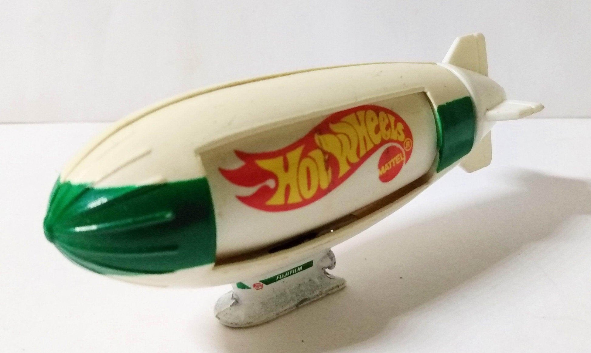 Hot Wheels no. 12341 Fuji Film Blimp #249 1994 - TulipStuff