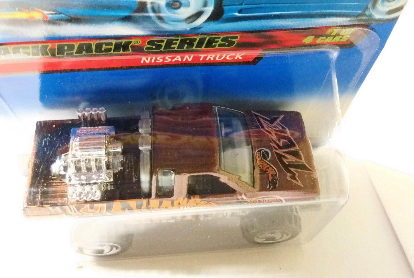 Hot Wheels Attack Pack Series Nissan Hardbody Truck 2000 #021 - TulipStuff