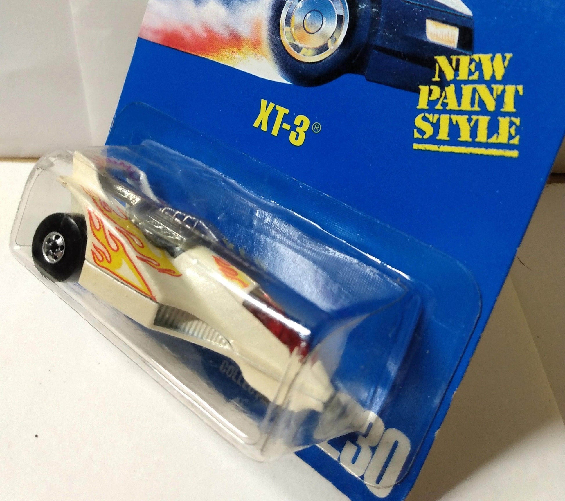 Hot Wheels Collector #230 XT-3 3-Wheel Race Car 1993 - TulipStuff