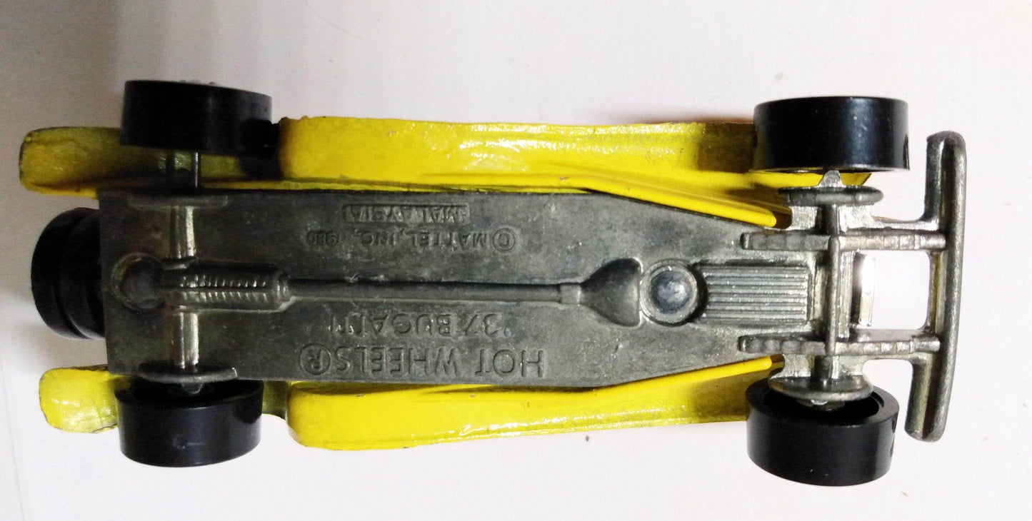 Hot Wheels #2526 '37 Bugatti yellow ww 1986 - TulipStuff