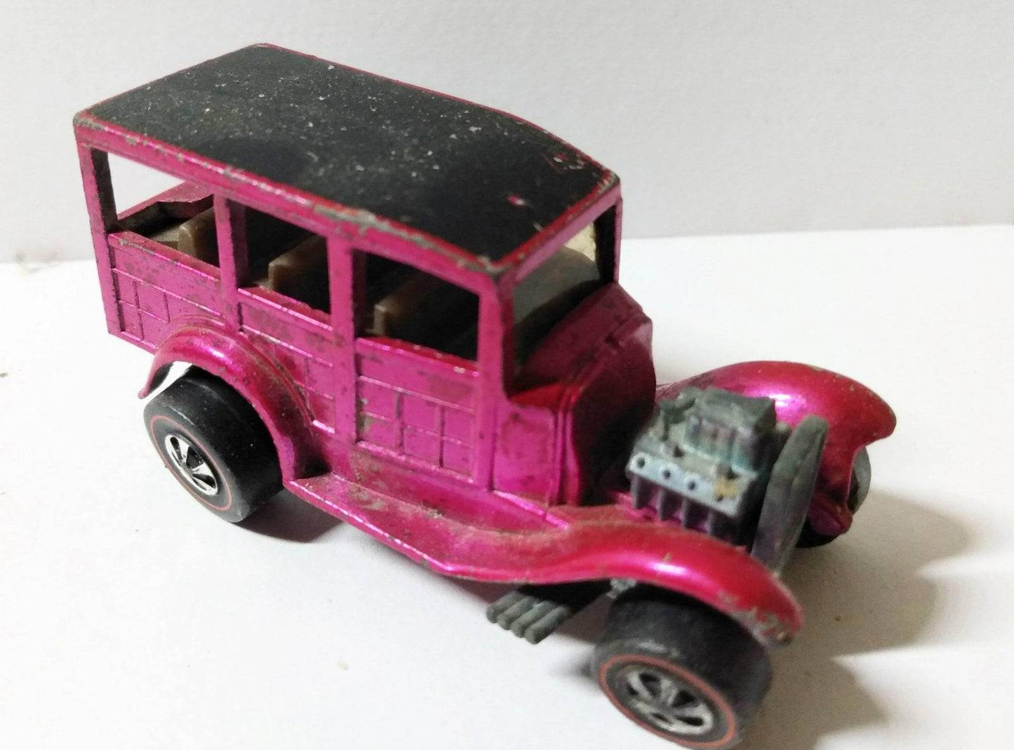 Hot Wheels Redline 6251 Classic '31 Ford Woody USA 1968 - TulipStuff