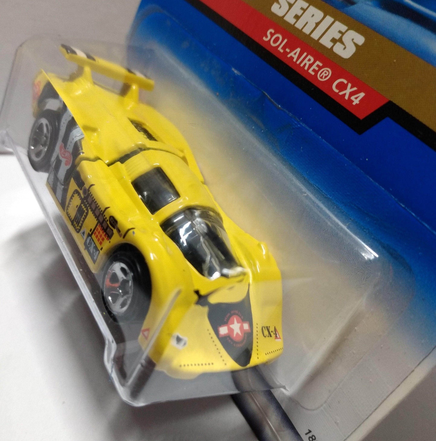 Hot Wheels Flyin' Aces Sol-Aire CX4 Racing Car Collector #739 1997 - TulipStuff
