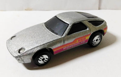 Hot Wheels 1497 Nightstreaker Porsche 928 1987 - TulipStuff