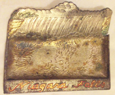 Niagara Falls 1950's Souvenir Tin Ashtray - TulipStuff