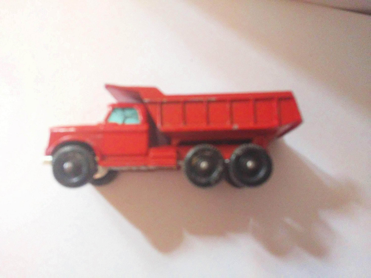Lesney Matchbox No 48 Dodge Dumper Truck Diecast 1966 England - TulipStuff