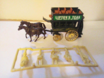 Lledo DG4 Lipton's Teas Horse-Drawn Omnibus Bowery to Broadway Green 1984 - TulipStuff