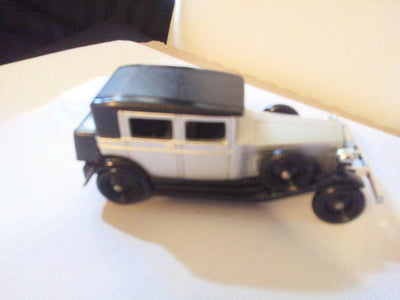 Edocar Oldtimer Series EA-7 1931 Rolls Royce Phantom II Made in England by Lledo - TulipStuff