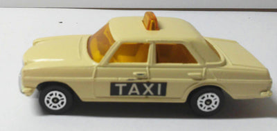 Corgi Juniors 52-B Mercedes-Benz 240D Taxi Cab Made in Great Britain 1976 - TulipStuff