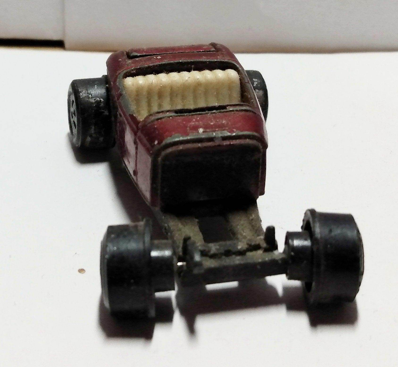 Johnny Lightning Topper Custom '32 Ford Roadster Hot Rod USA 1969 Red - TulipStuff