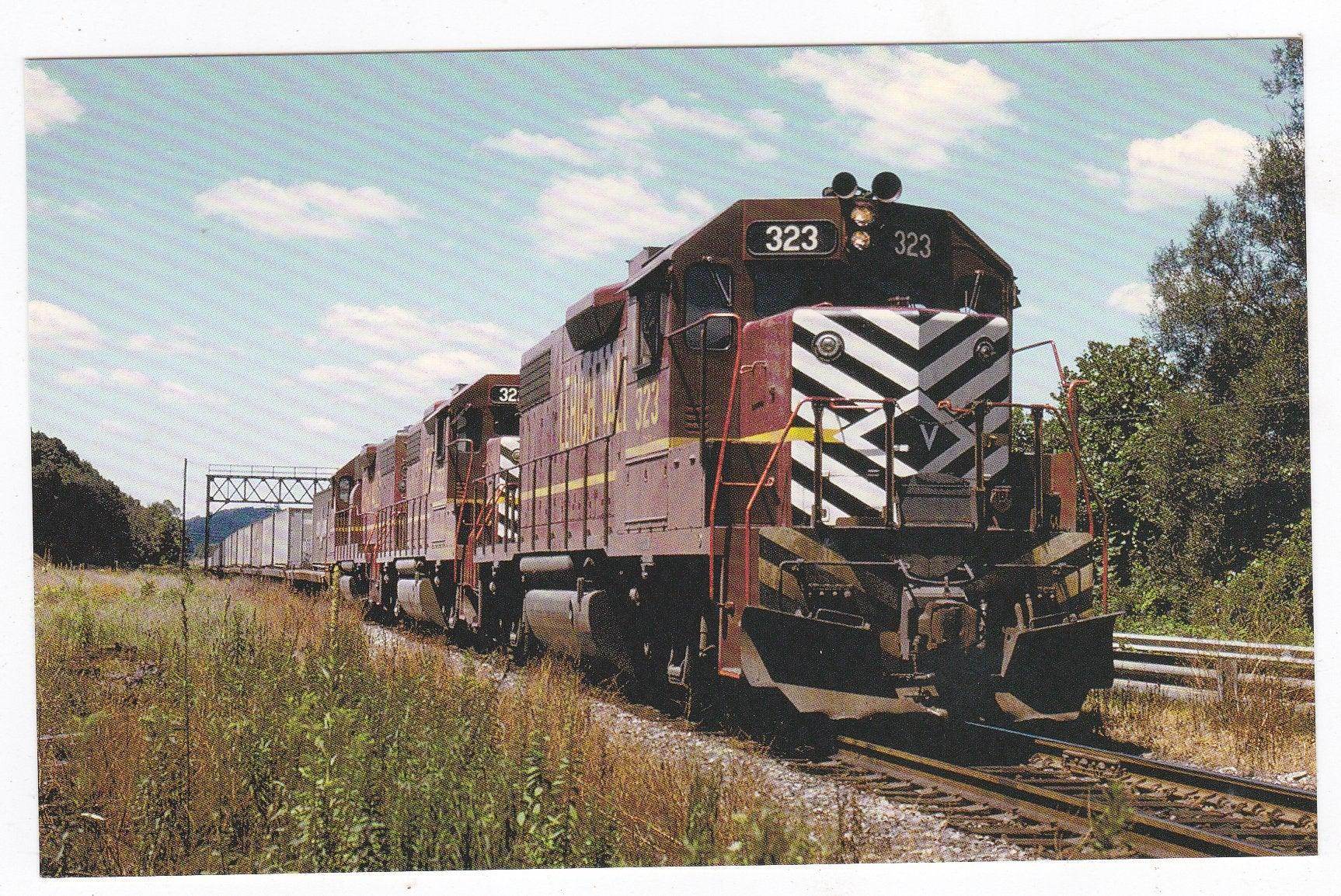 Lehigh Valley EMD GP38-2  Diesel Locomotive Freight Train in 1974 - TulipStuff